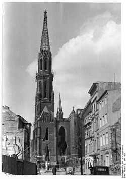 Bundesarchiv_Bild_183-10508-0001__Berlin__Petrikirche__Ruine